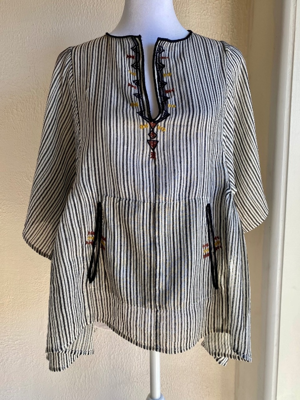 Isabel Marant Etoile cotton gauze blk/wht top w/ embroidered details Sz 40
